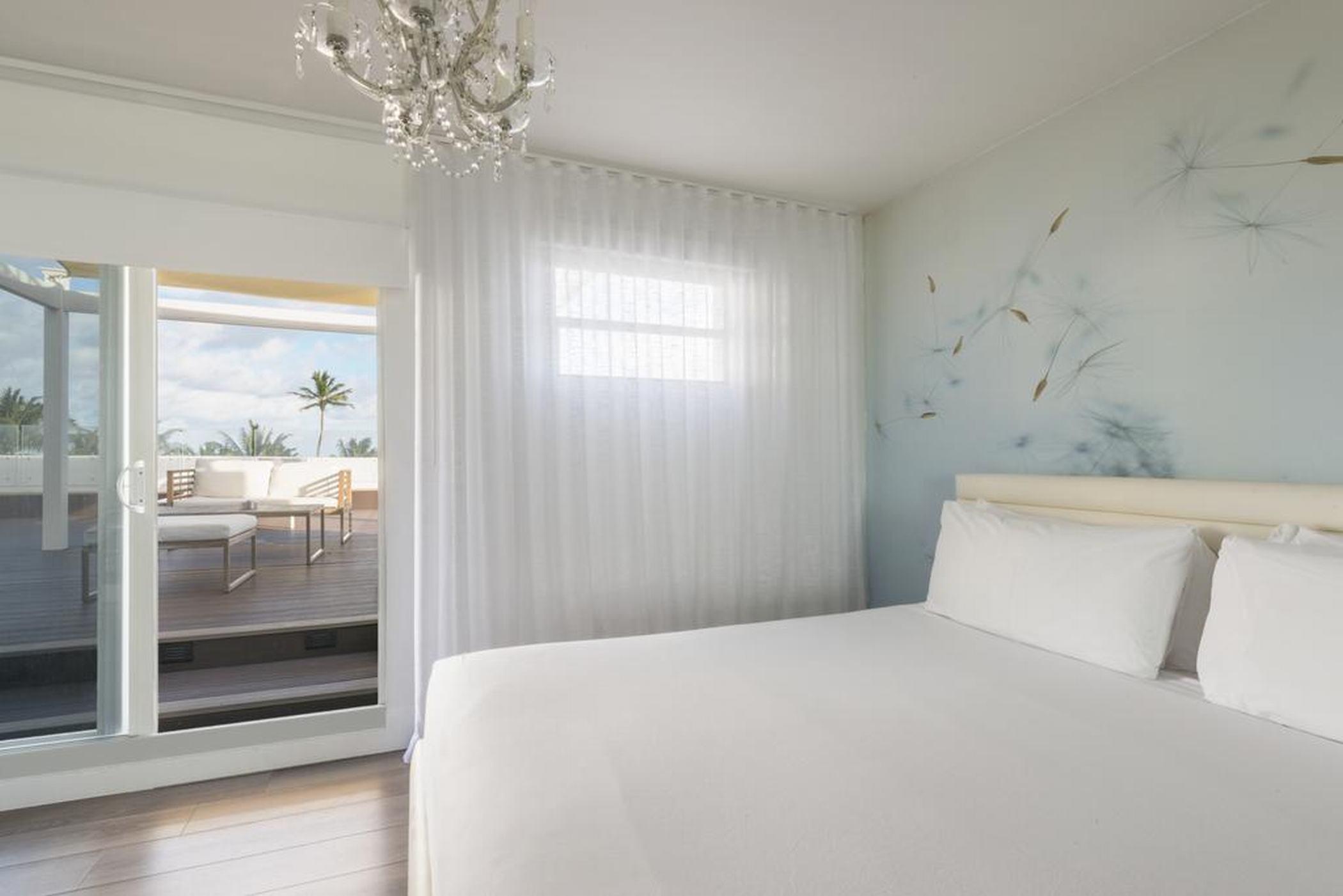 Penguin Hotel Miami Beach Exterior photo