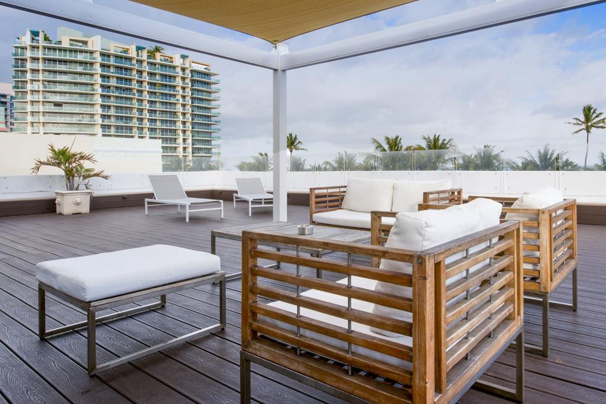 Penguin Hotel Miami Beach Exterior photo